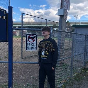 Meet your Posher, Christopher